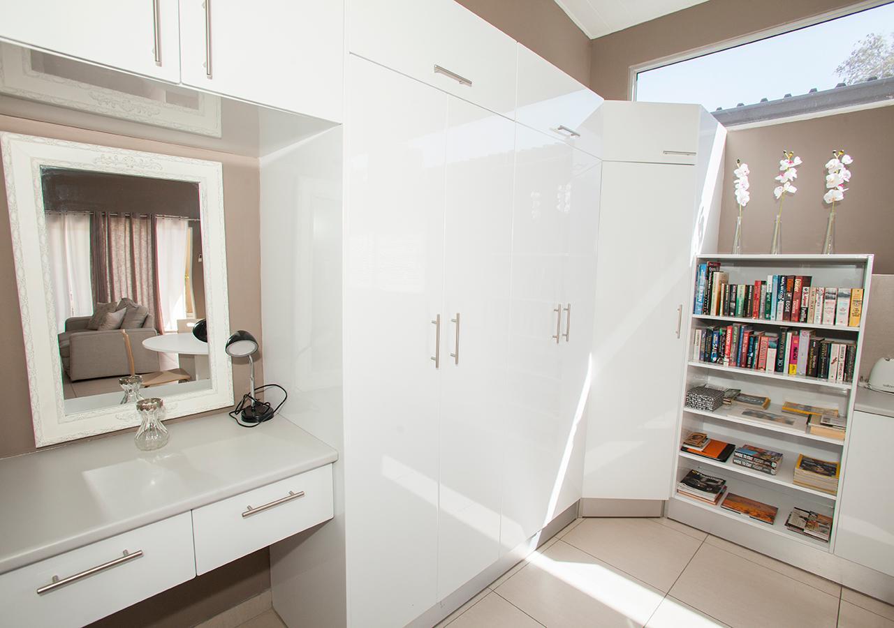 Rnb'S Studio Apartment Windhuk Zewnętrze zdjęcie