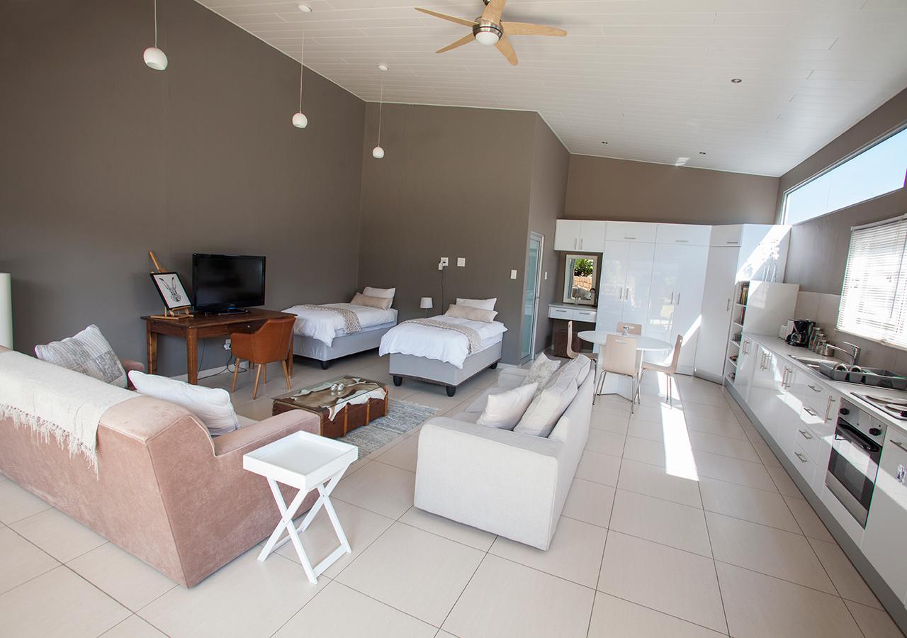 Rnb'S Studio Apartment Windhuk Zewnętrze zdjęcie